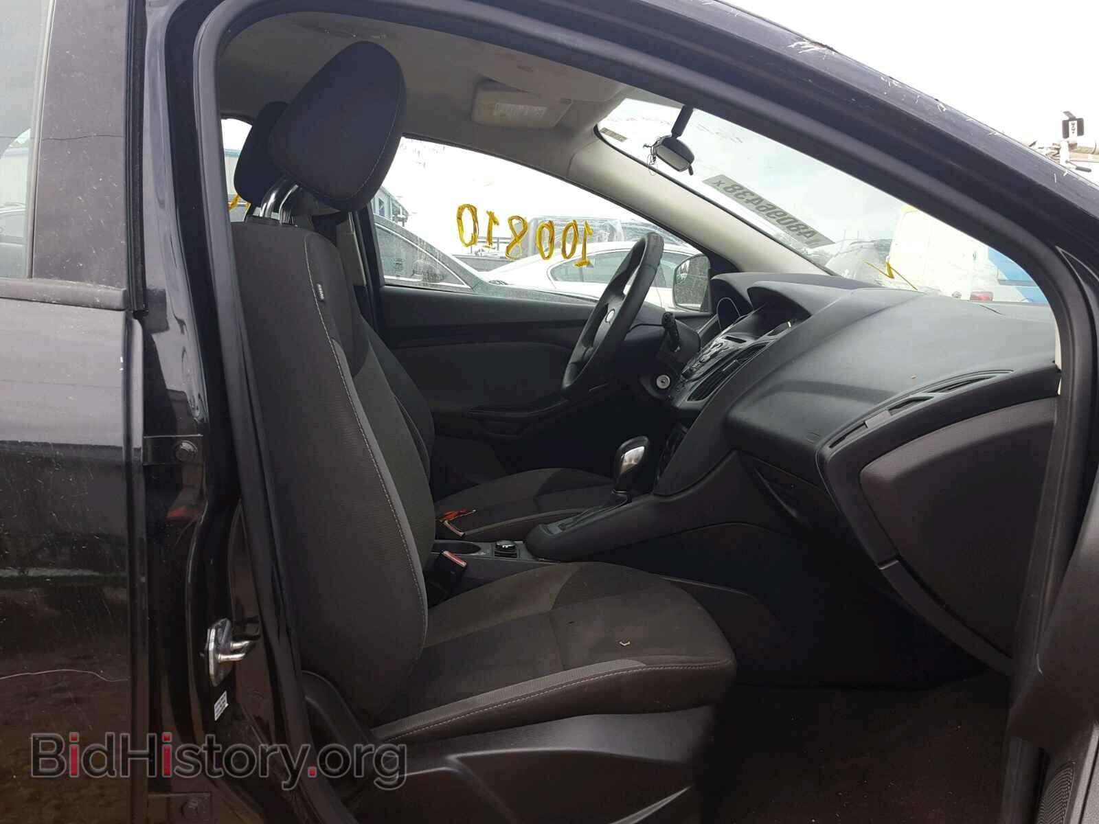 2012 Ford FOCUS (VIN 1FAHP3E21CL433409) — фото 5 из 10
