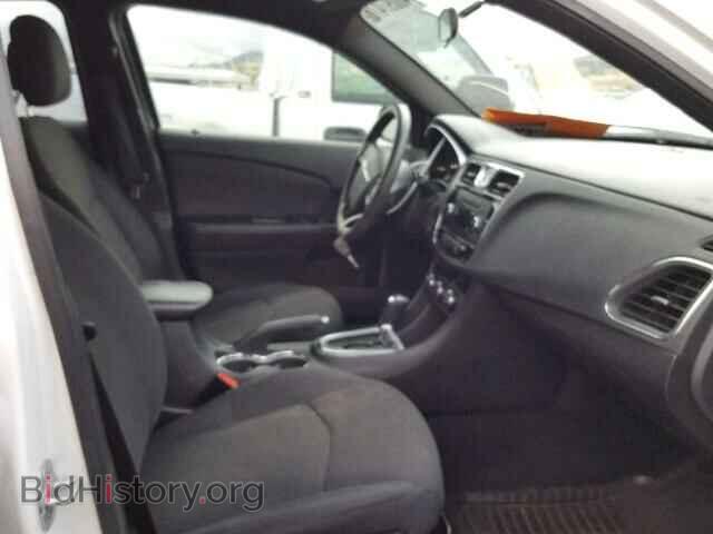 2012 CHRYSLER 200 - VIN: 1C3CCBAG1CN316482 - Фото 5