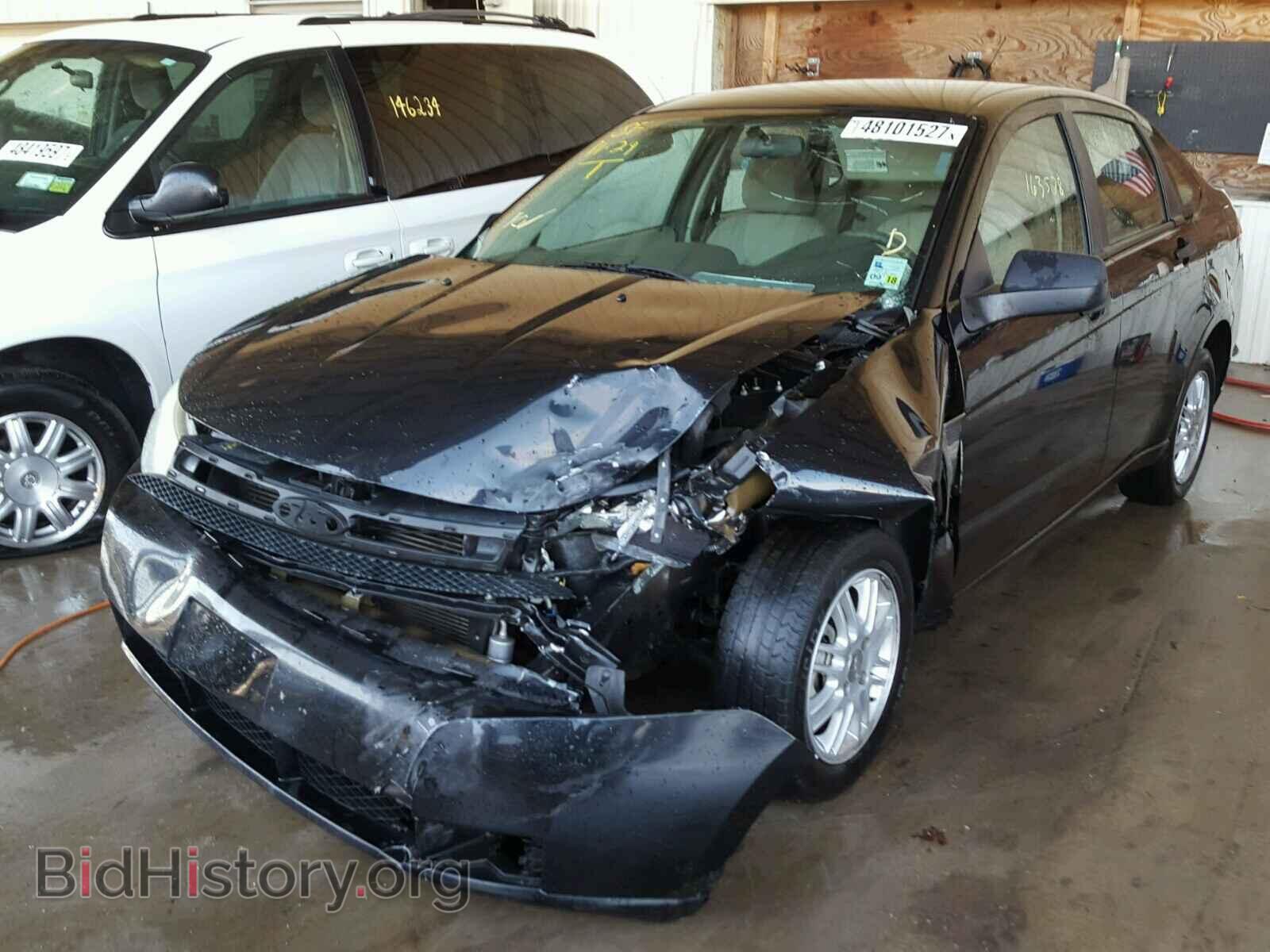 2008 FORD FOCUS - VIN: 1FAHP35N58W110318 - Фото 2