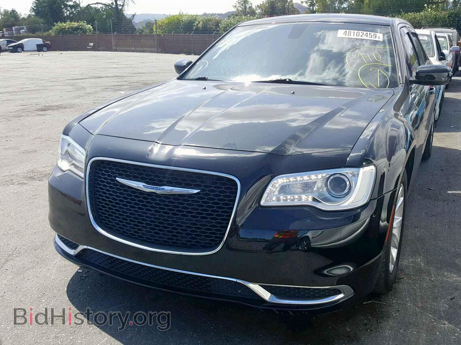 2015 CHRYSLER 300 - VIN: 2C3CCAAG6FH807220 - Фото 2