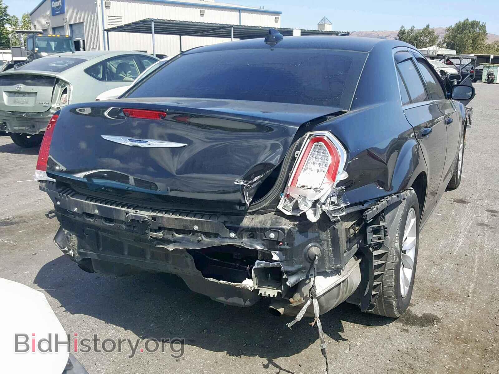 2015 CHRYSLER 300 - VIN: 2C3CCAAG6FH807220 - Фото 4