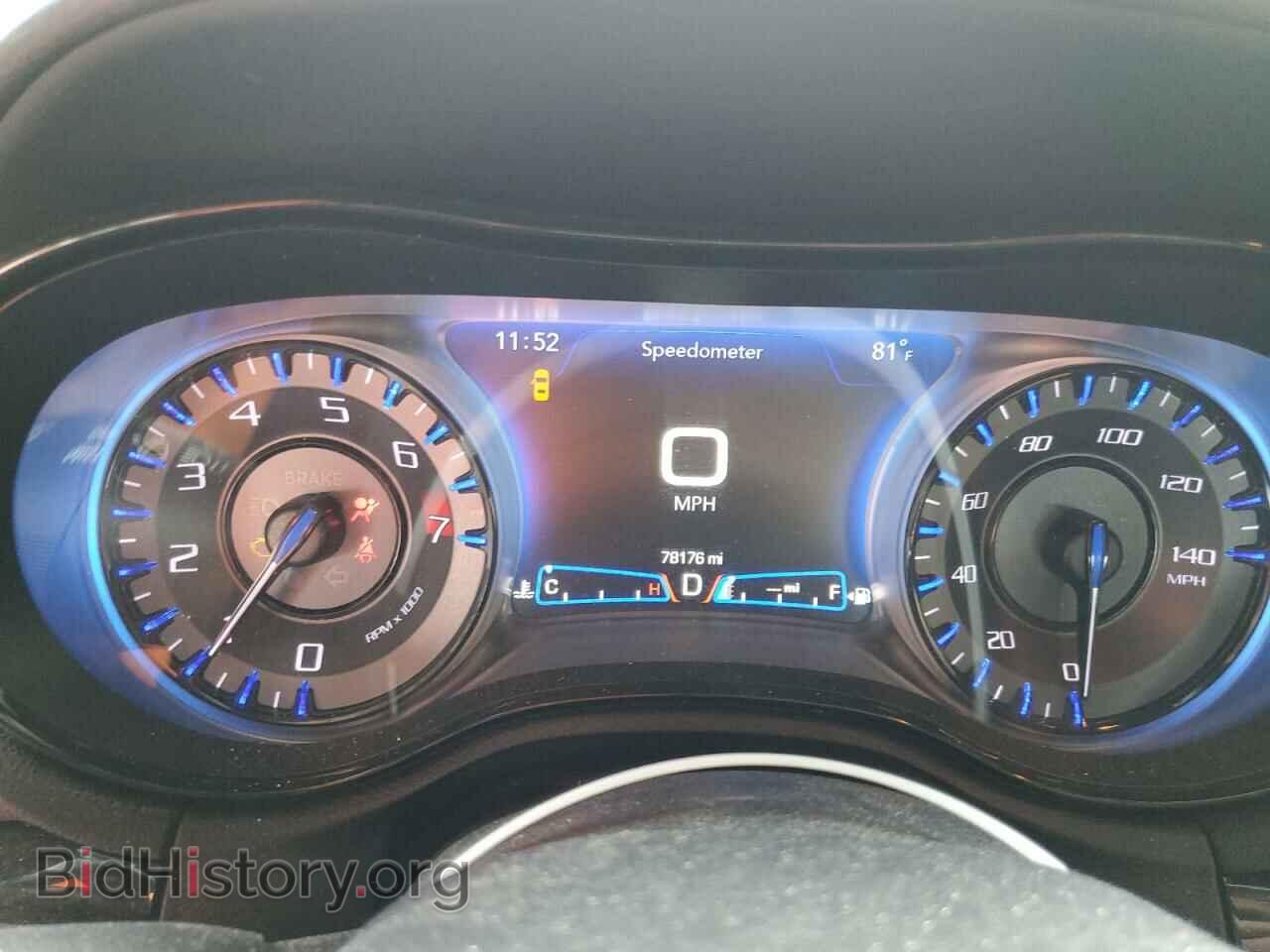 2019 CHRYSLER 300 - VIN: 2C3CCAGG2KH543012 - Фото 9