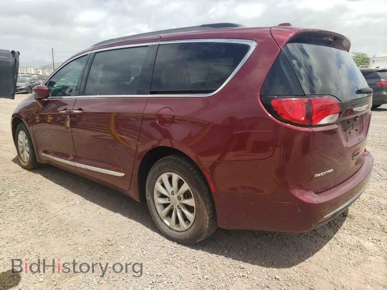 2017 CHRYSLER PACIFICA - VIN: 2C4RC1BG5HR642536 - Фото 2