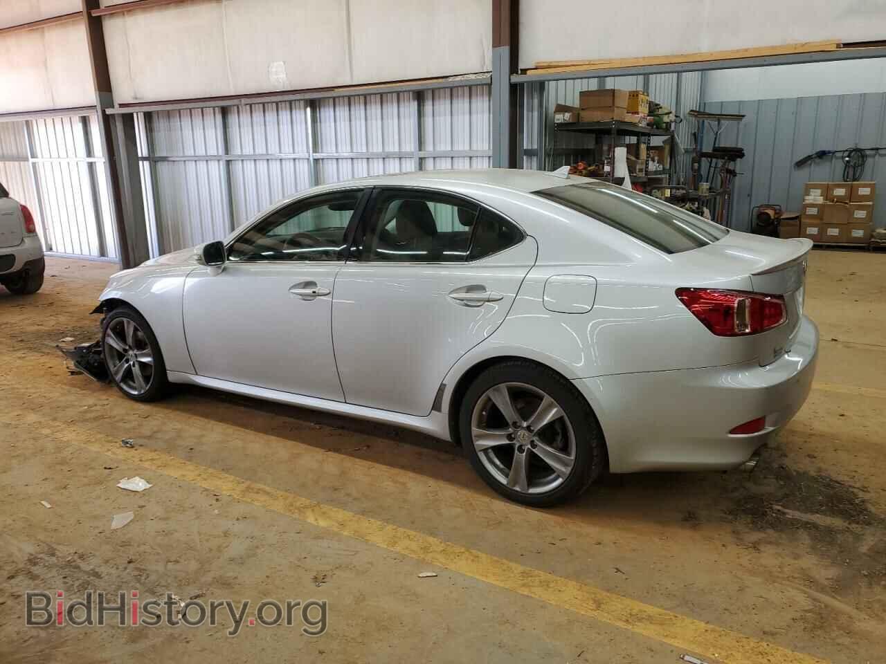 2011 LEXUS IS - VIN: JTHBF5C28B5154249 - Photo 2