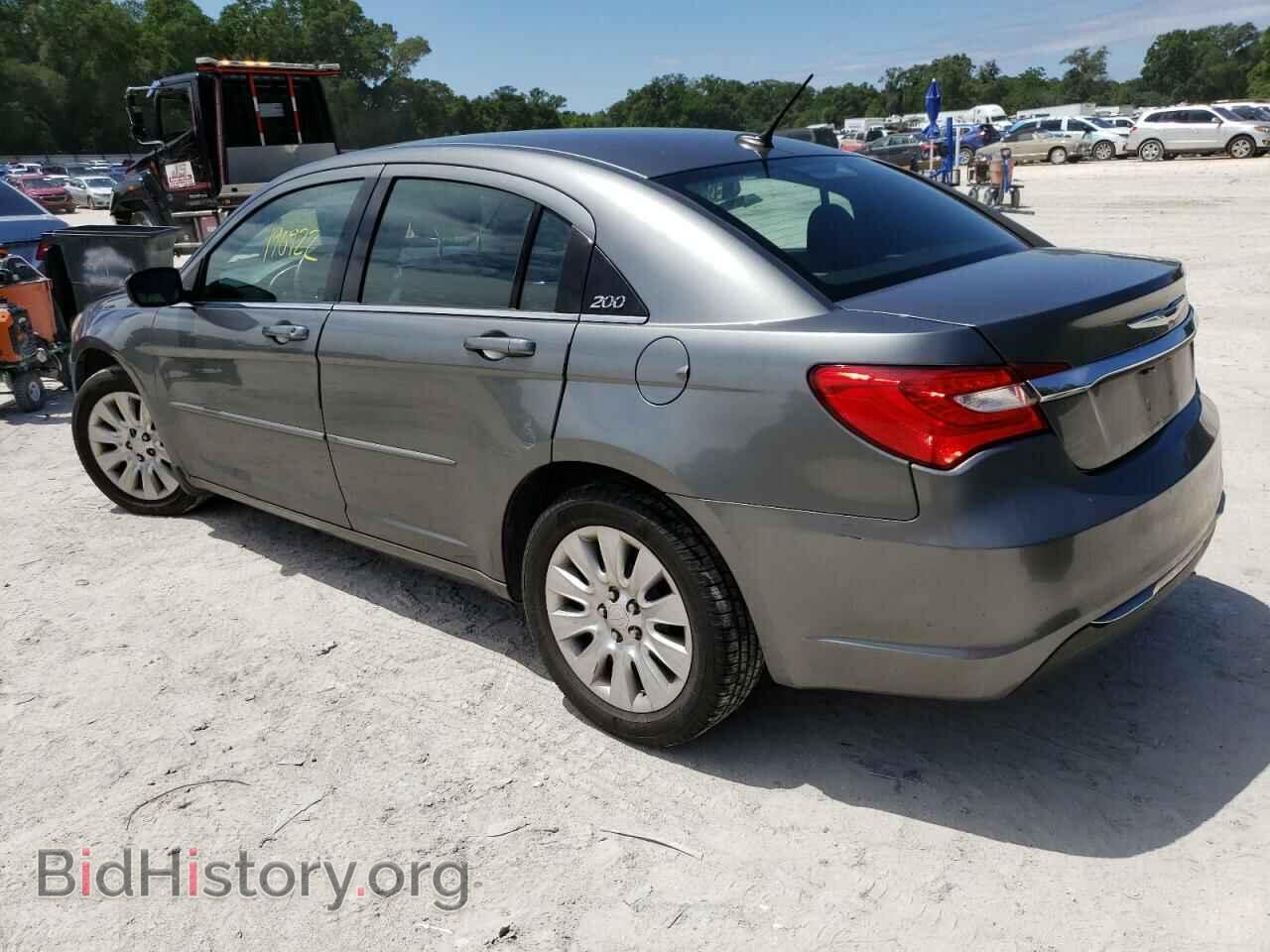 2013 CHRYSLER 200 - VIN: 1C3CCBAB2DN569753 - Photo 2