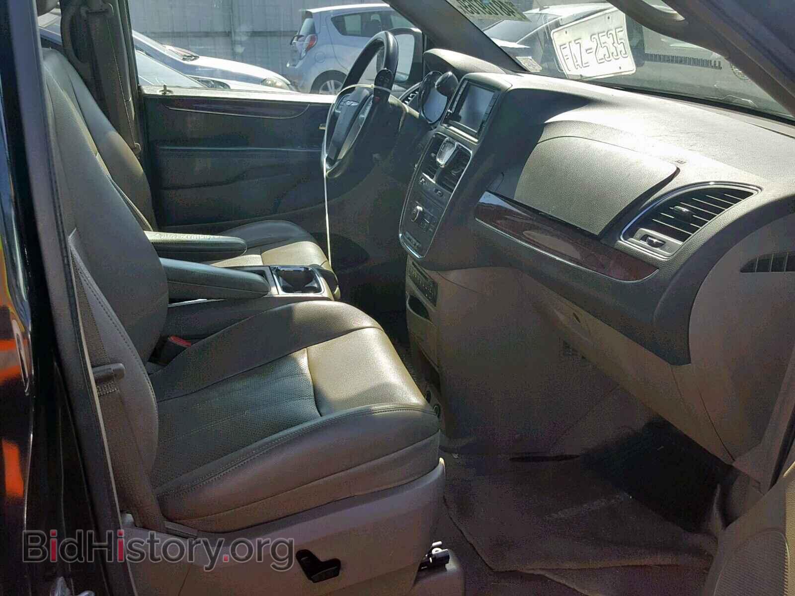 2011 CHRYSLER TOWN & COU - VIN: 2A4RR8DG6BR687992 - Photo 5