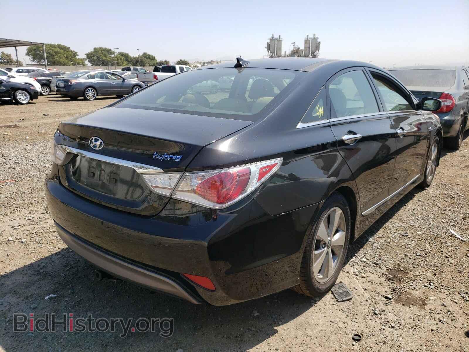 2012 HYUNDAI SONATA - VIN: KMHEC4A49CA028881 - Photo 4