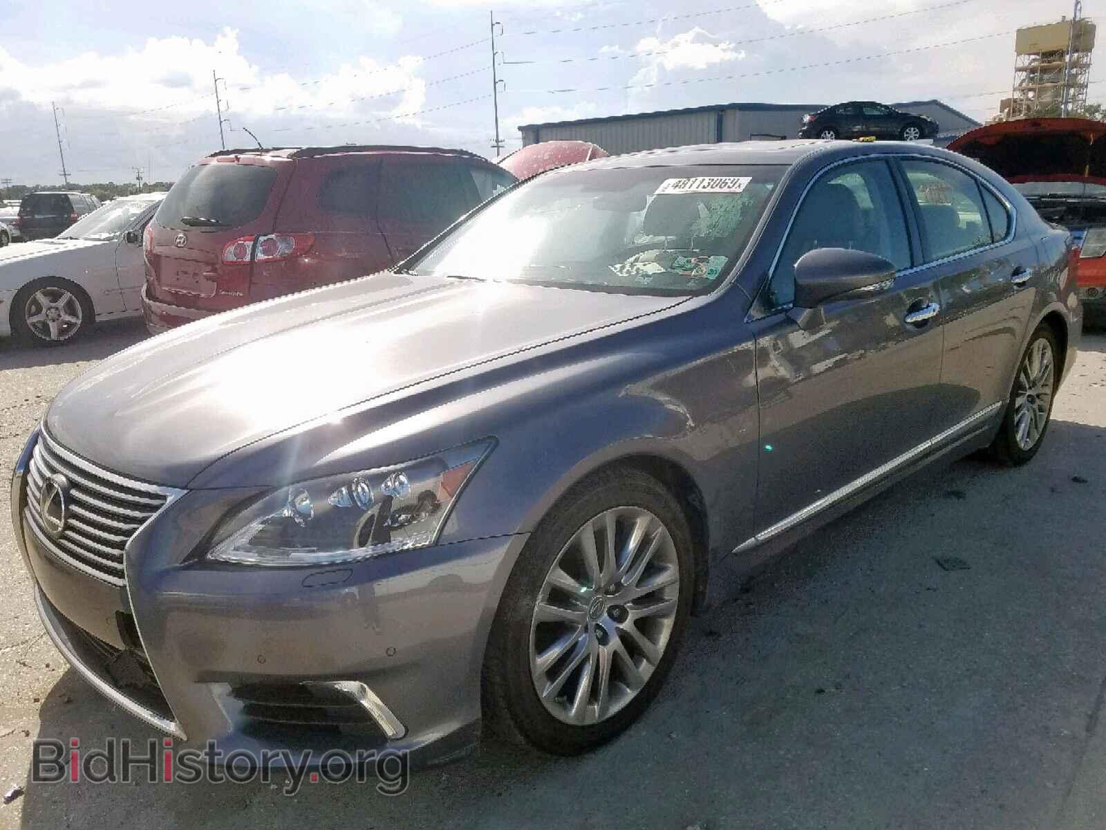 2015 LEXUS LS460 - VIN: JTHBL5EF2F5136540 - Photo 2