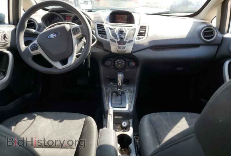 2012 Ford FIESTA (VIN 3FADP4EJXCM173554) — фото 8 из 12