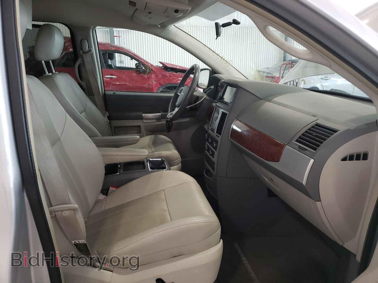 2008 CHRYSLER MINIVAN - VIN: 2A8HR54P78R840946 - Фото 5