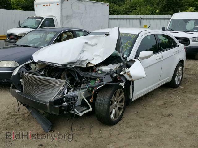 2013 CHRYSLER 200 - VIN: 1C3CCBAB3DN698679 - Photo 2