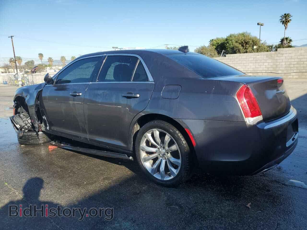 2017 CHRYSLER 300 - VIN: 2C3CCAAG8HH577358 - Фото 2