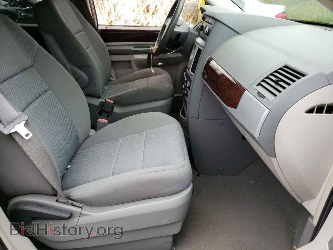 2010 CHRYSLER MINIVAN - VIN: 2A4RR5D10AR391908 - Photo 5