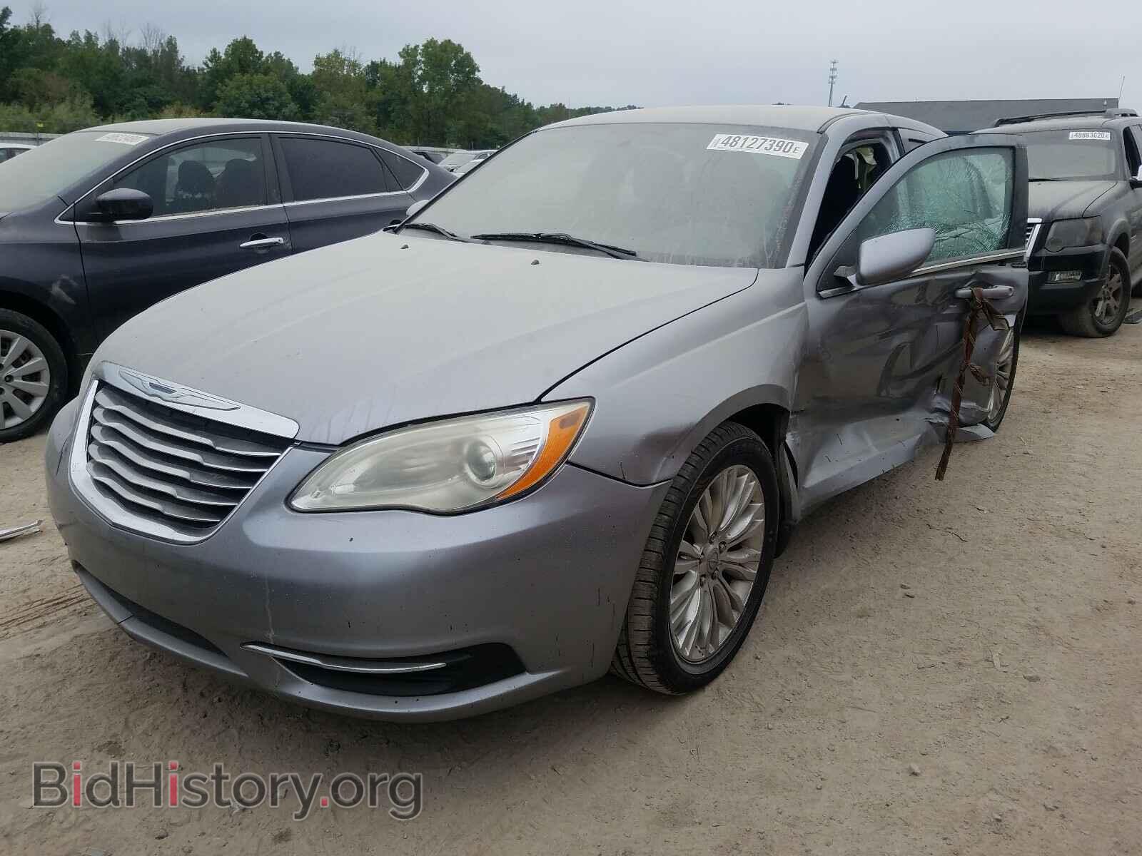 2013 CHRYSLER 200 - VIN: 1C3CCBBB0DN694278 - Фото 2
