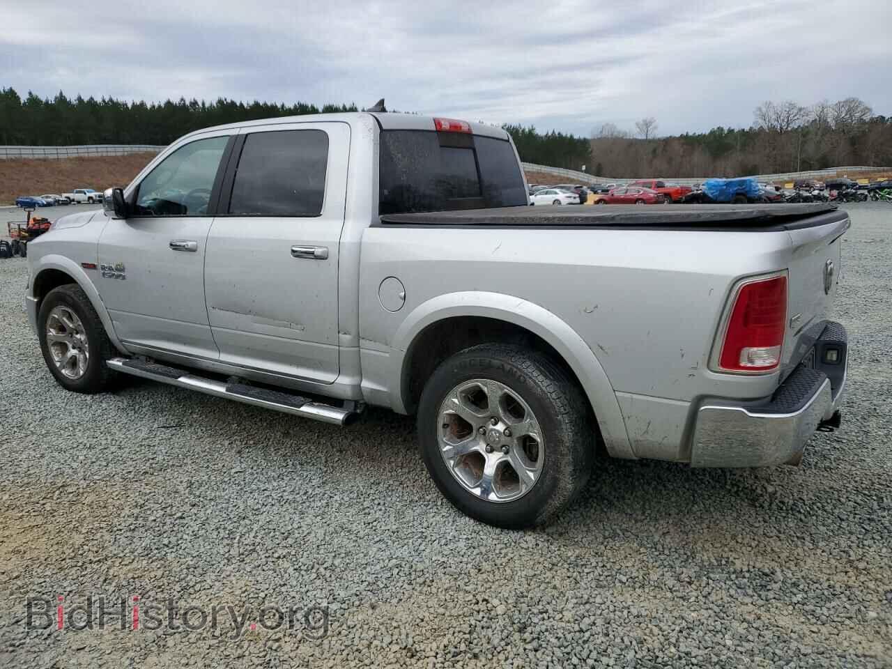 2018 RAM 1500 - VIN: 1C6RR7NM3JS255532 - Фото 2