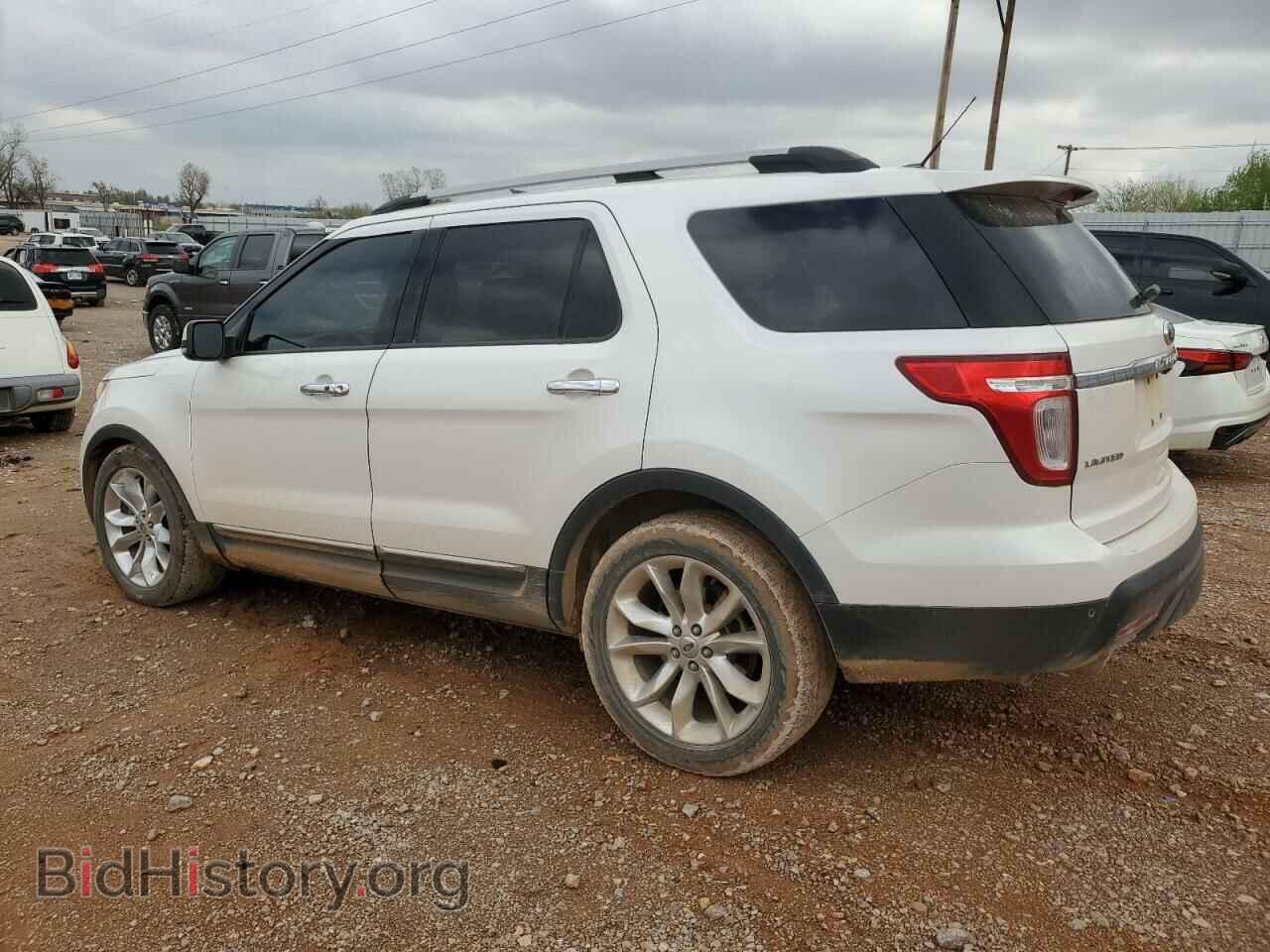 2011 FORD EXPLORER - VIN: 1FMHK7F86BGA25977 - Photo 2