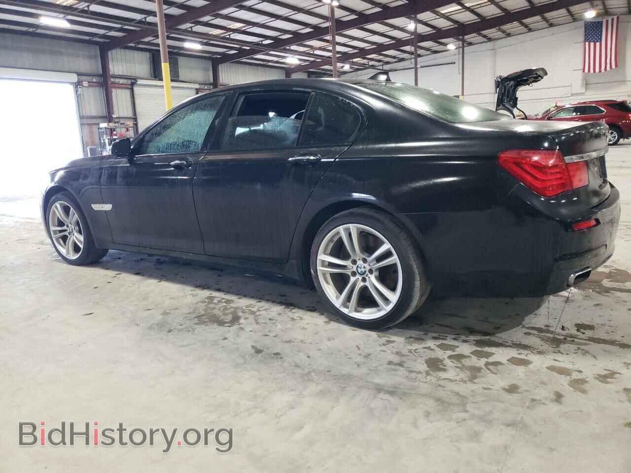 2012 BMW 7 SERIES - VIN: WBAKA8C57CDS99802 - Фото 2
