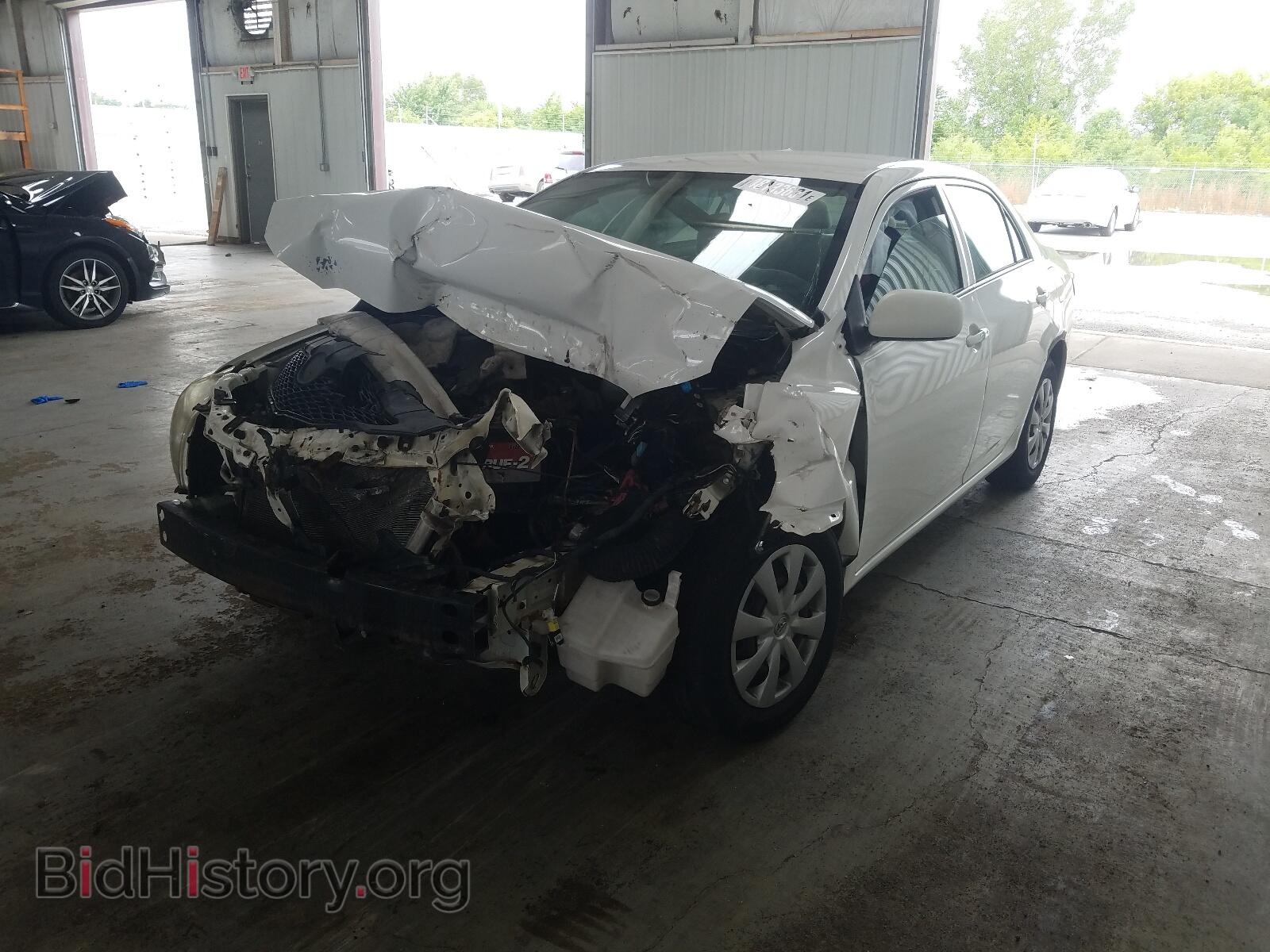 2009 TOYOTA COROLLA - VIN: JTDBL40E29J013617 - Фото 2