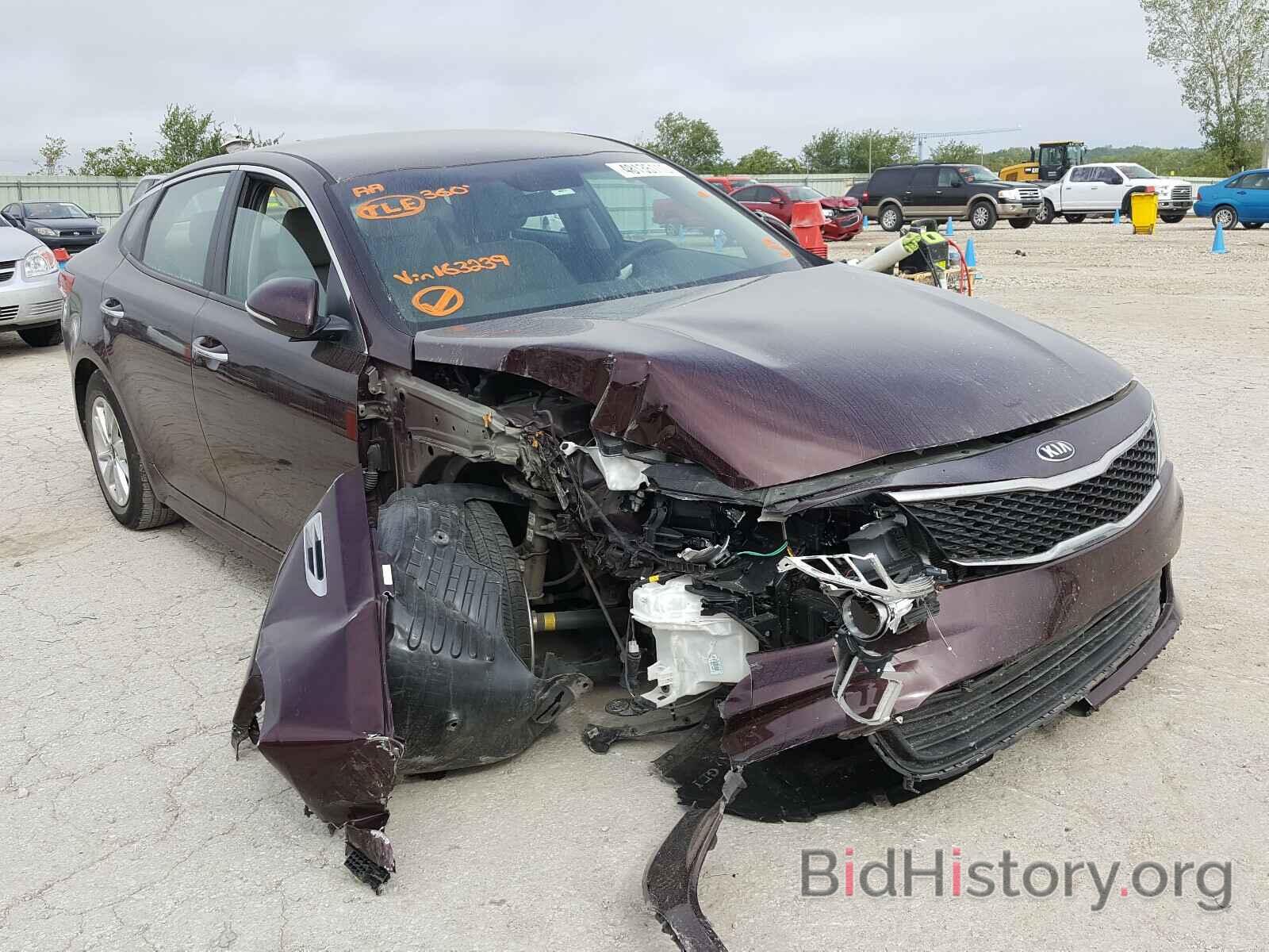 Photo 5XXGT4L37HG163239 - KIA OPTIMA 2017