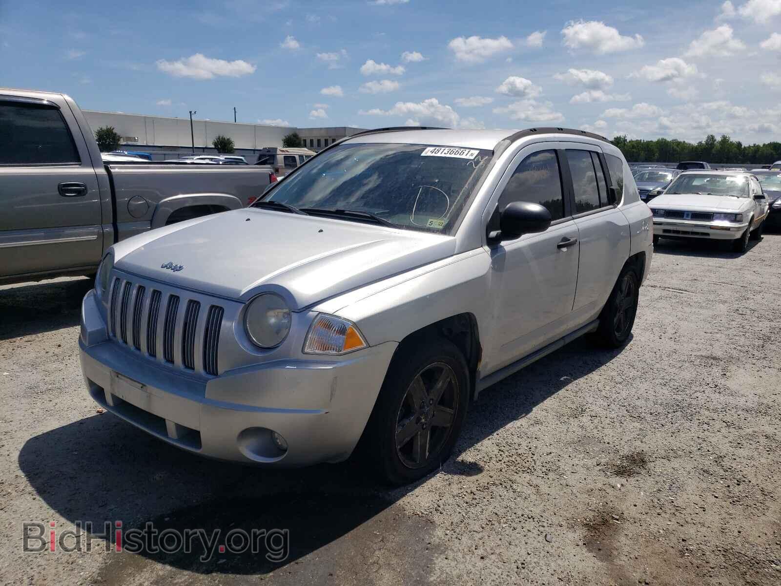2007 JEEP COMPASS - VIN: 1J8FT47WX7D250103 - Photo 2