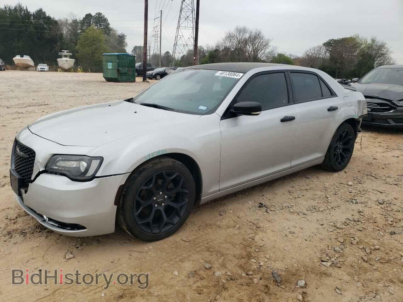 Фотография 2C3CCAAG3KH728842 - CHRYSLER 300 2019