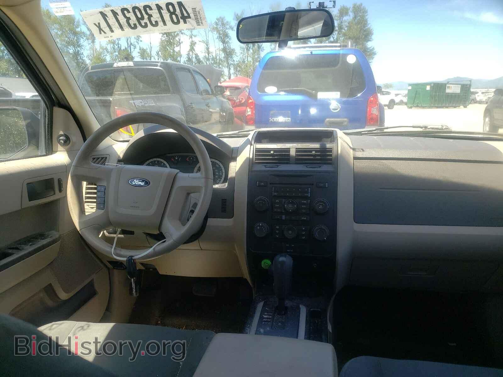 2011 FORD ESCAPE - VIN: 1FMCU0C74BKB65546 - Фото 9
