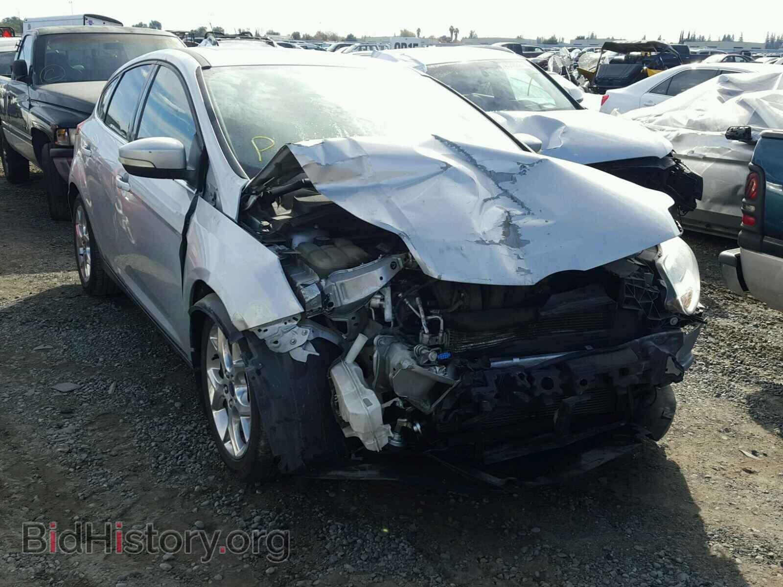 Photo 1FAHP3M22CL215917 - FORD FOCUS 2012