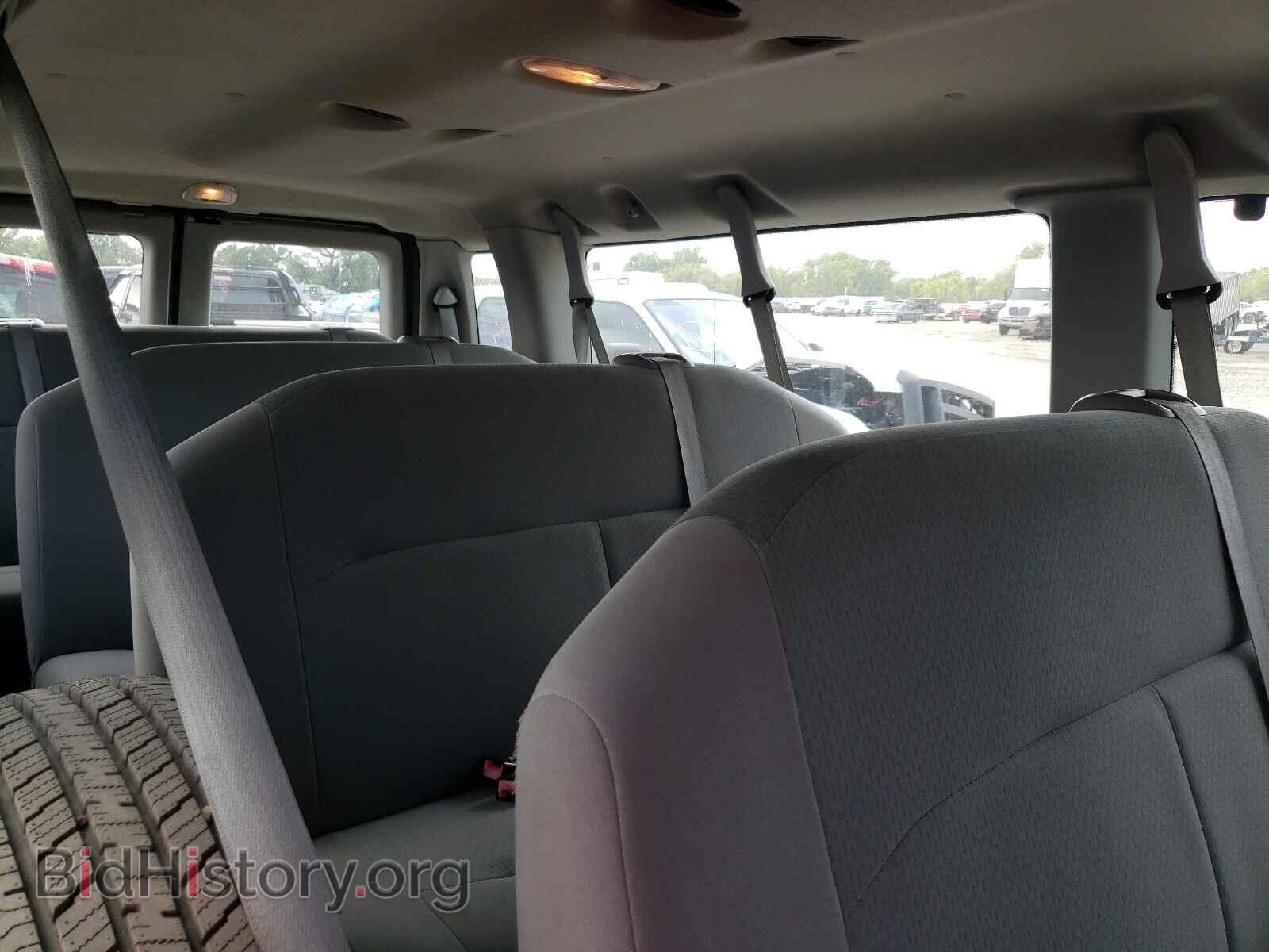 2010 FORD ECONOLINE - VIN: 1FBSS3BL7ADA32034 - Фото 6