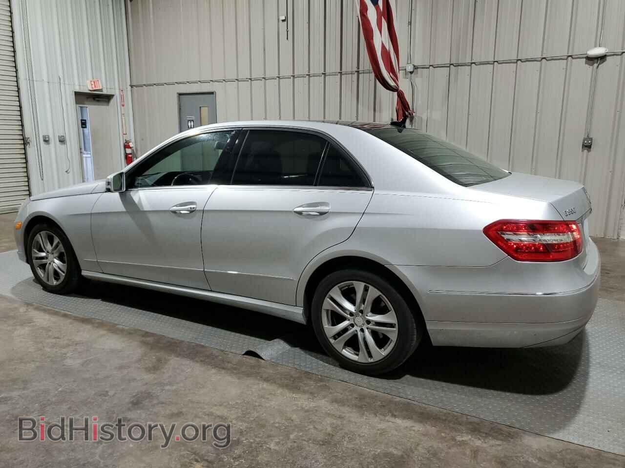 2011 MERCEDES-BENZ E-CLASS - VIN: WDDHF8HB8BA493337 - Фото 2