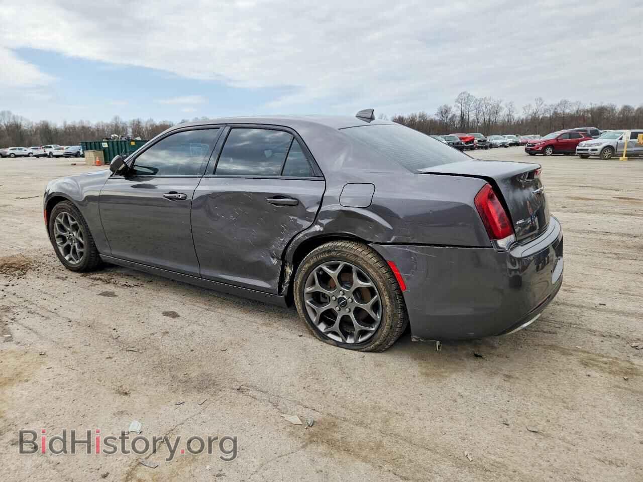 2017 CHRYSLER 300 - VIN: 2C3CCAGG8HH527082 - Фото 2