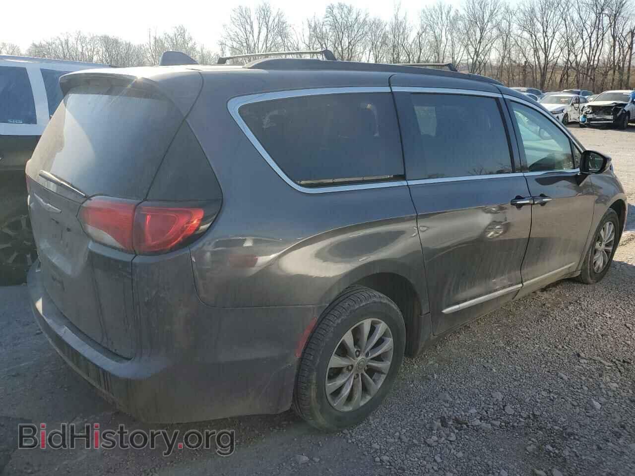 2017 CHRYSLER PACIFICA - VIN: 2C4RC1BG8HR569792 - Фото 3