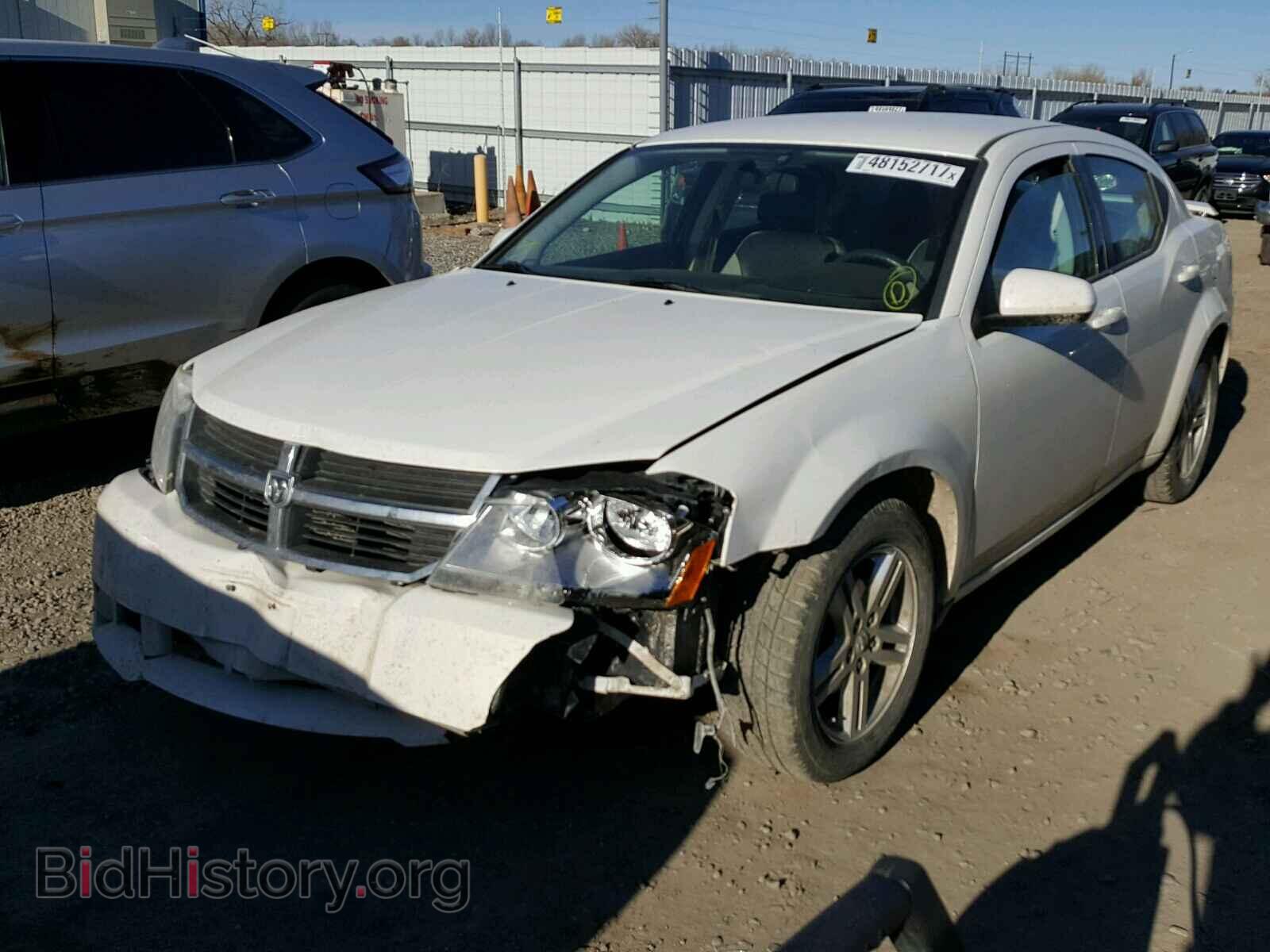 2010 DODGE AVENGER - VIN: 1B3CC5FB3AN215582 - Фото 2