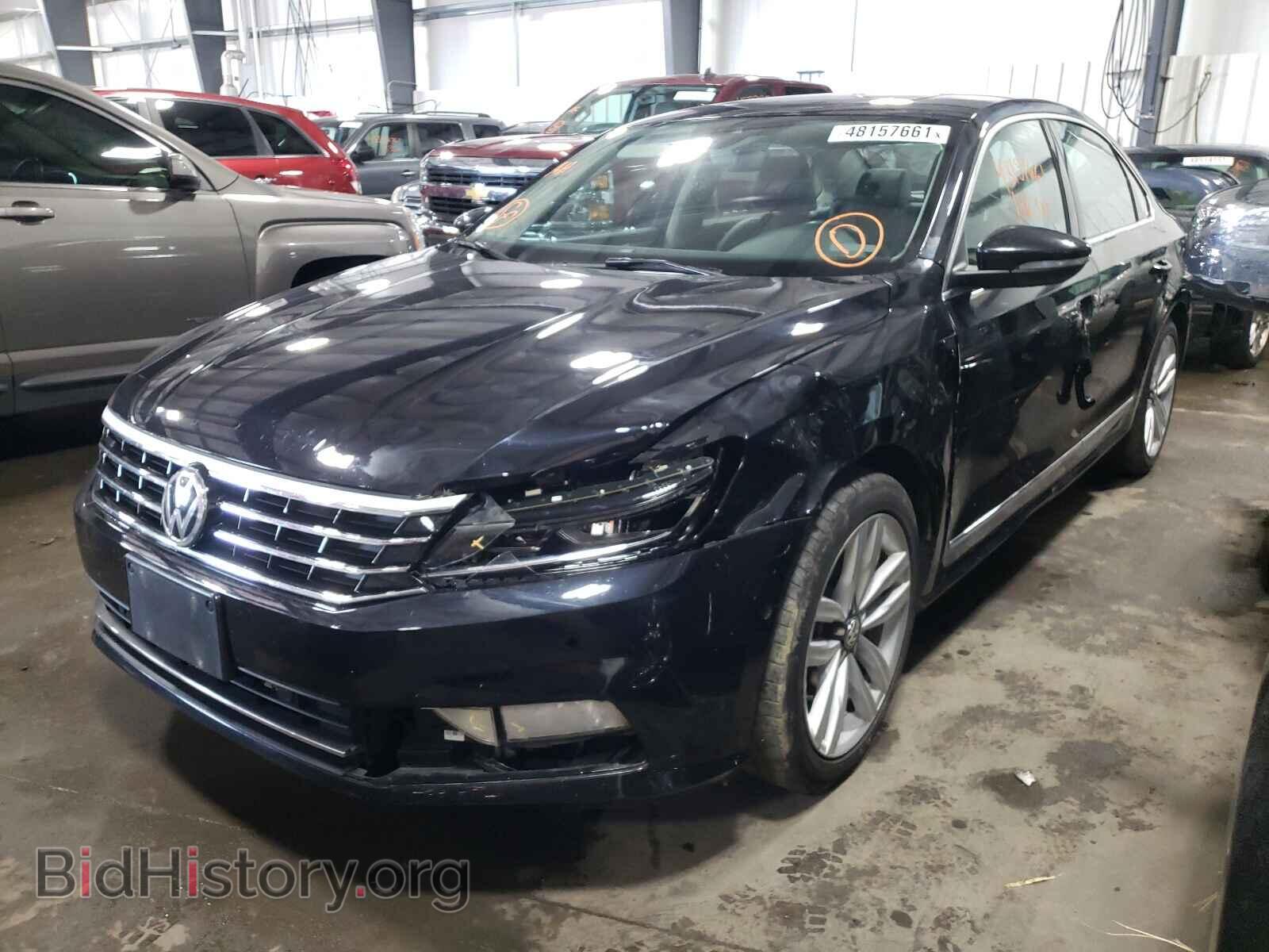 2017 VOLKSWAGEN PASSAT - VIN: 1VWCT7A33HC044992 - Фото 2