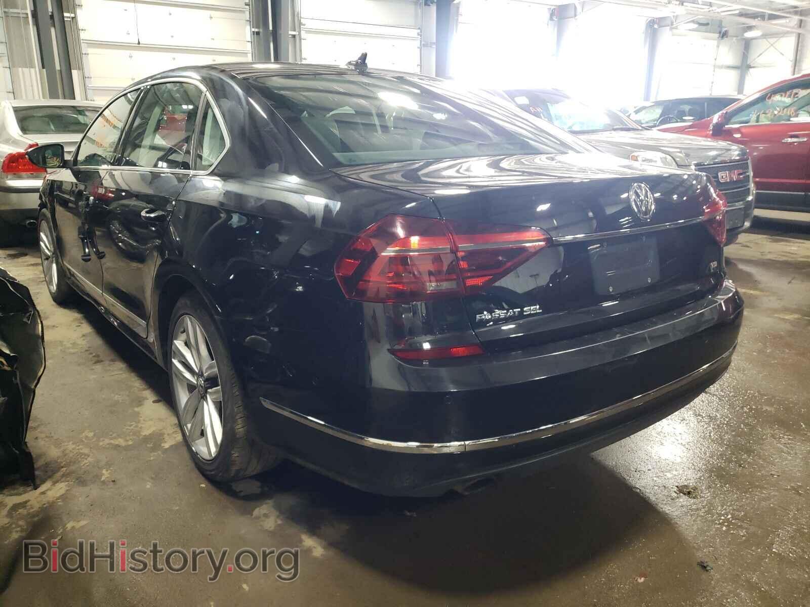 2017 VOLKSWAGEN PASSAT - VIN: 1VWCT7A33HC044992 - Фото 3