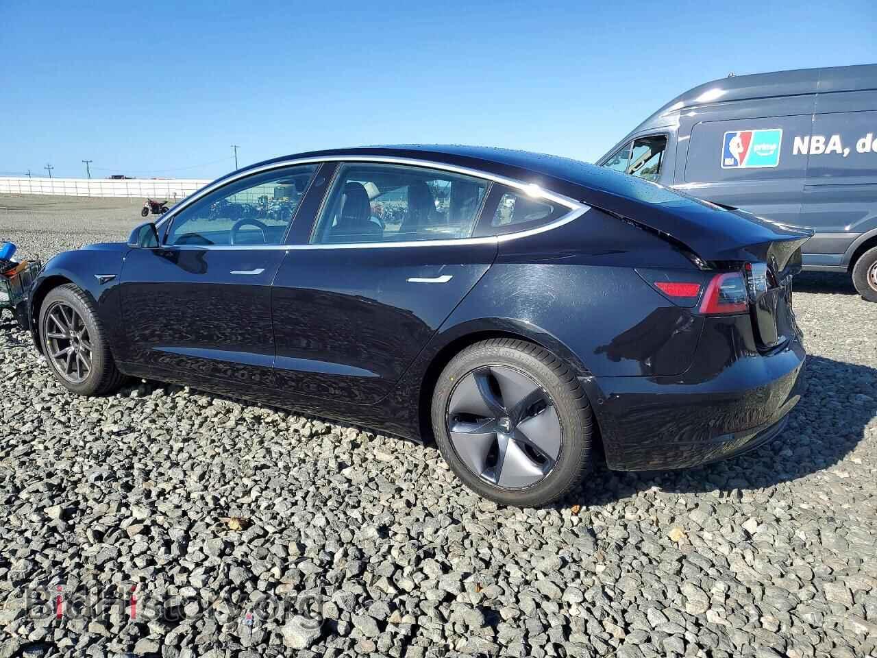 2018 TESLA MODEL 3 - VIN: 5YJ3E1EA2JF070978 - Photo 2