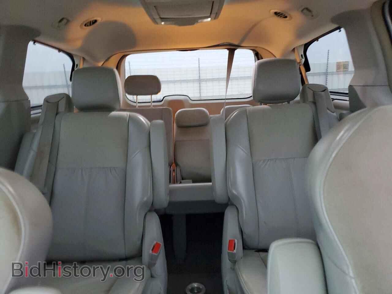2008 CHRYSLER MINIVAN - VIN: 2A8HR64X58R134404 - Фото 10
