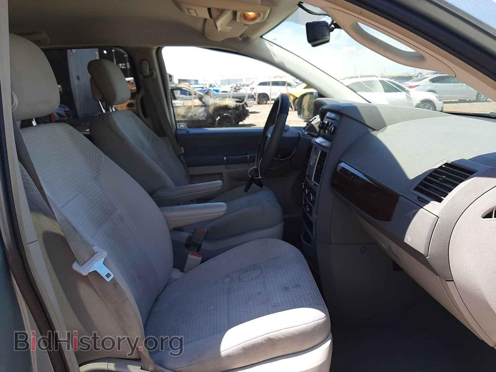 2010 CHRYSLER MINIVAN - VIN: 2A4RR2D12AR334284 - Фото 5