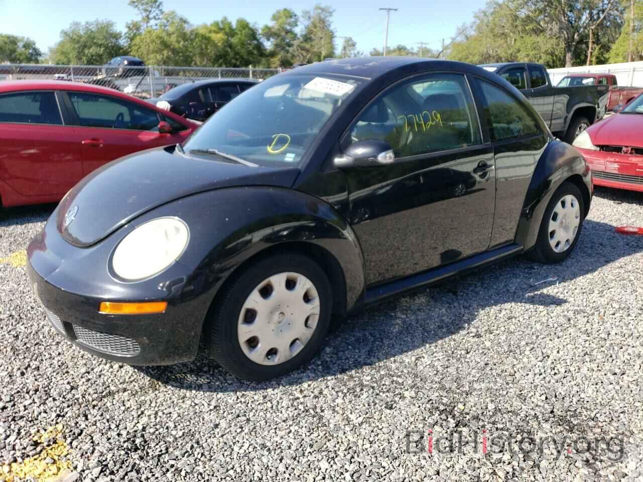 Photo 3VWPW3AG9AM005168 - VOLKSWAGEN BEETLE 2010