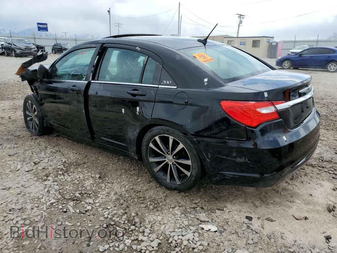 2013 CHRYSLER 200 - VIN: 1C3CCBBB7DN597823 - Фото 2