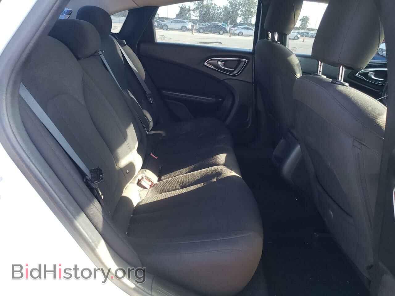 2015 CHRYSLER 200 - VIN: 1C3CCCABXFN743352 - Фото 6