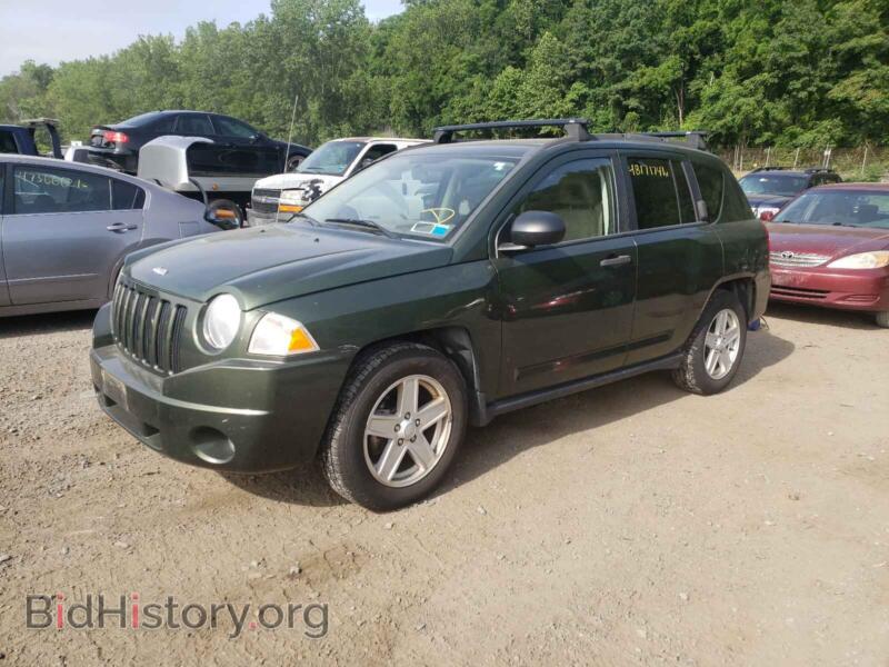 2007 Jeep COMPASS (VIN 1J8FF47W77D170734) — photo 2 of 10