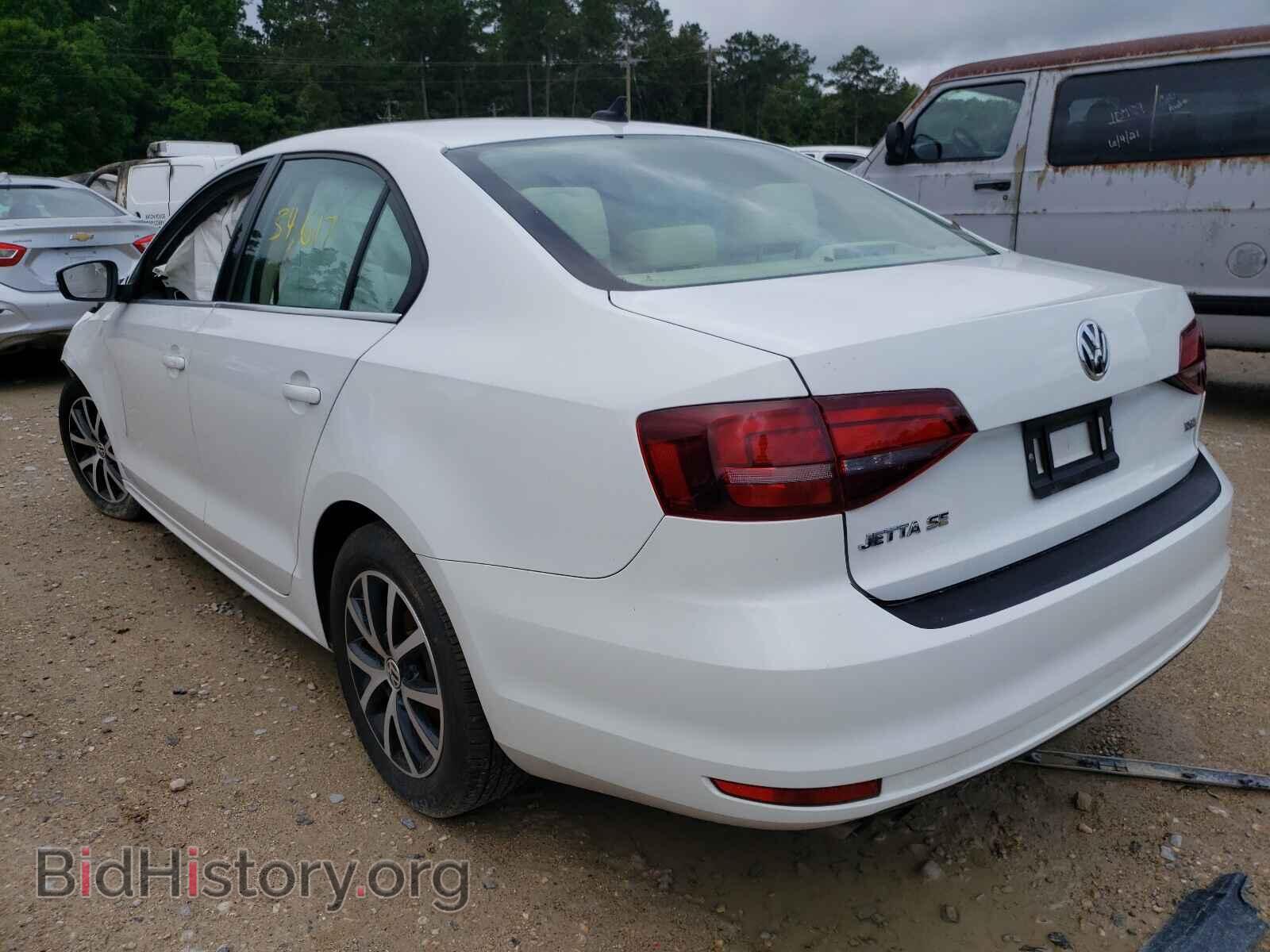 2017 VOLKSWAGEN JETTA - VIN: 3VWDB7AJ7HM343292 - Фото 3