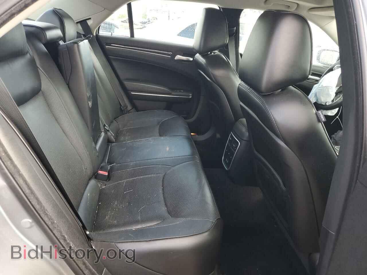 2016 CHRYSLER 300 - VIN: 2C3CCAEG0GH358063 - Фото 10