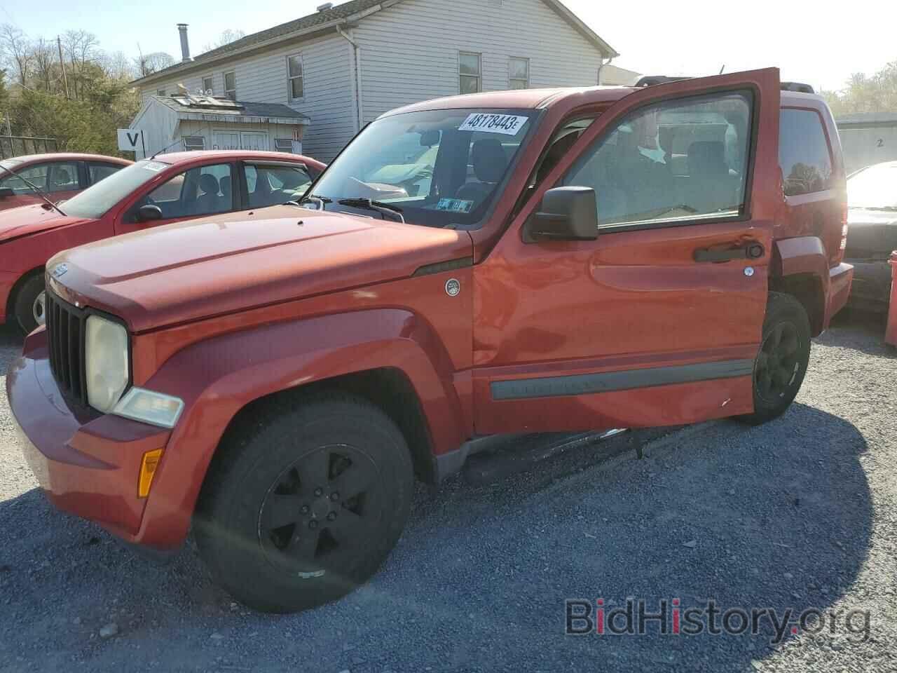 Photo 1J8GN28K79W518109 - JEEP LIBERTY 2009