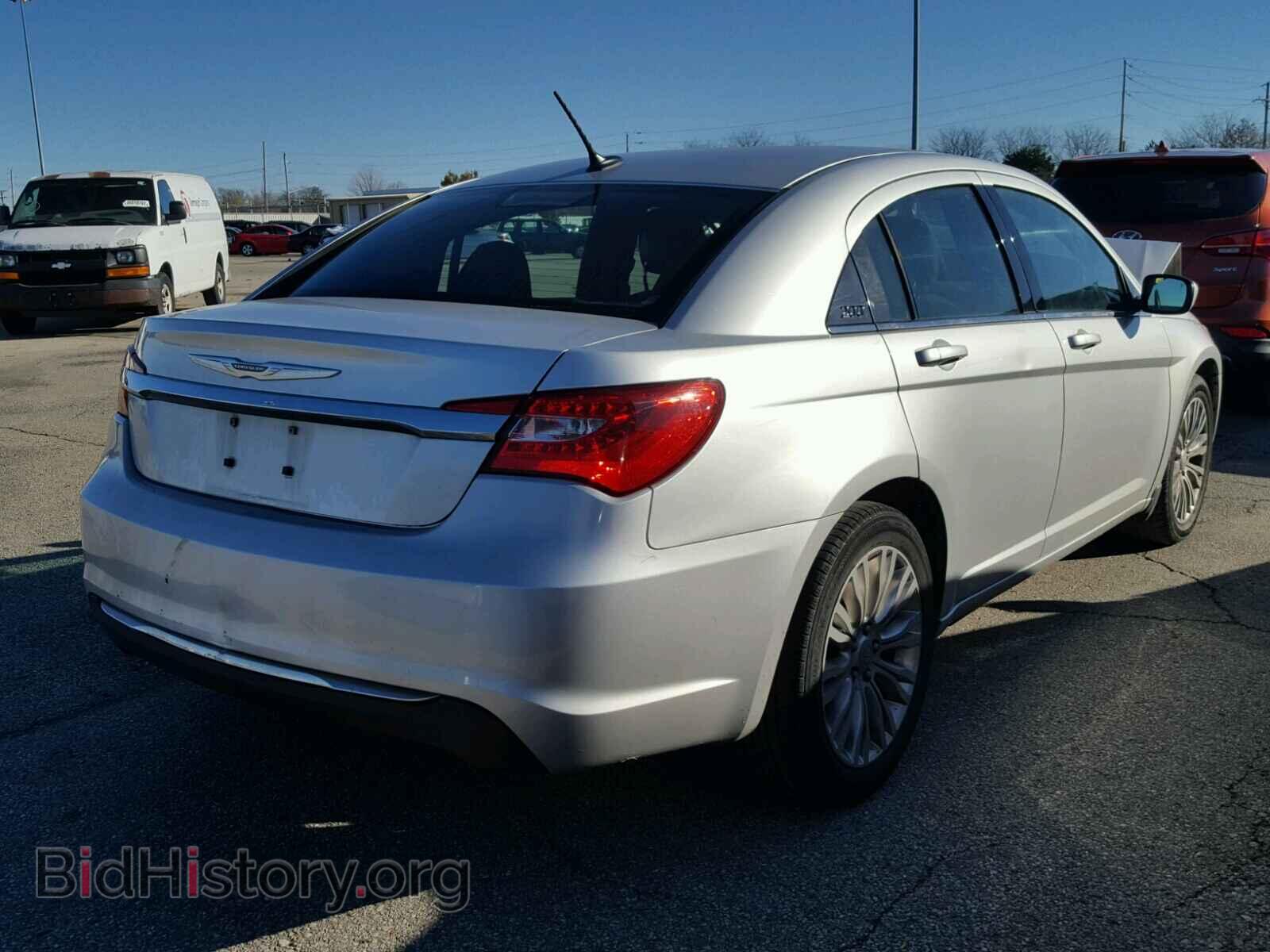 2012 CHRYSLER 200 - VIN: 1C3CCBAB1CN127707 - Фото 4