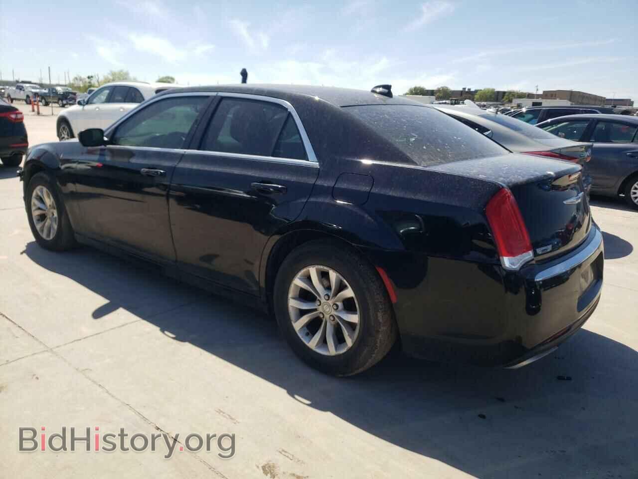 2015 CHRYSLER 300 - VIN: 2C3CCAAG2FH802435 - Photo 2