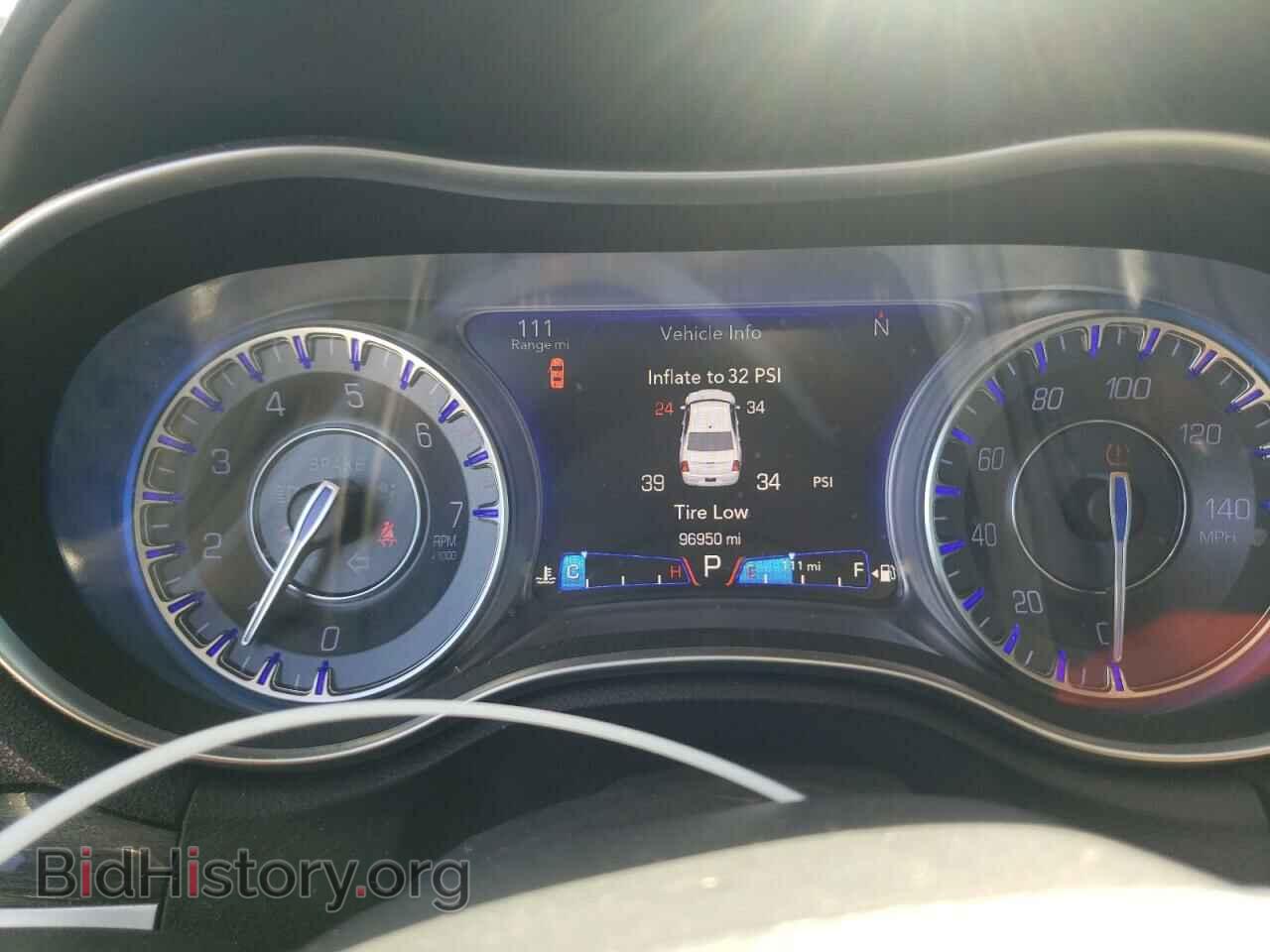 2015 CHRYSLER 300 - VIN: 2C3CCAAG2FH802435 - Photo 9