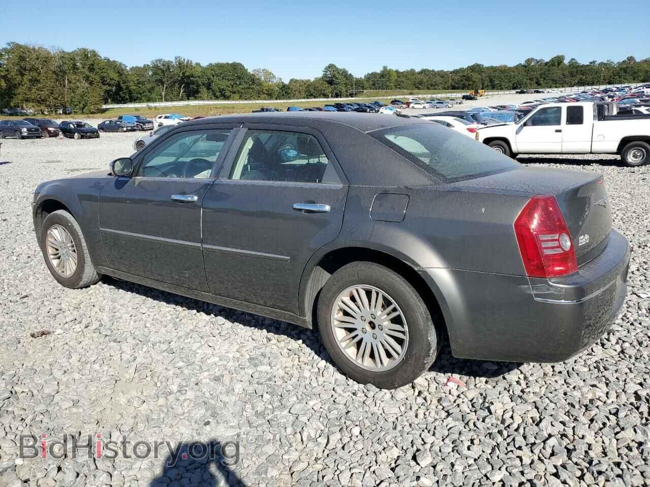 2010 CHRYSLER 300 - VIN: 2C3CA5CV9AH206496 - Фото 2