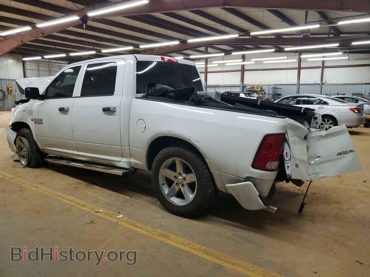 2016 RAM 1500 - VIN: 3C6RR7KT1GG112302 - Фото 2