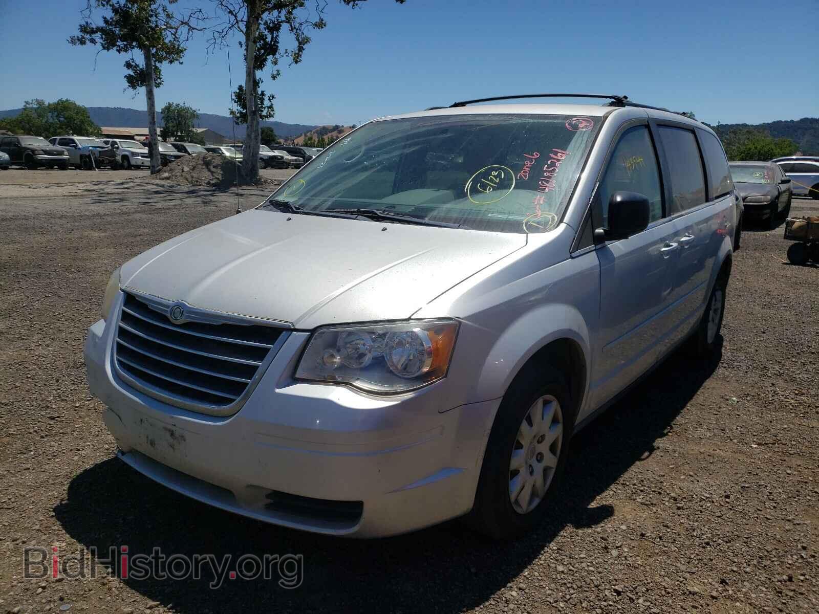 2010 CHRYSLER MINIVAN - VIN: 2A4RR4DE1AR272147 - Photo 2